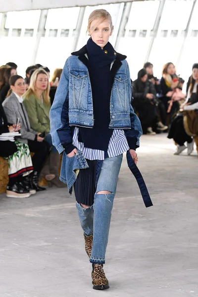 Look 30